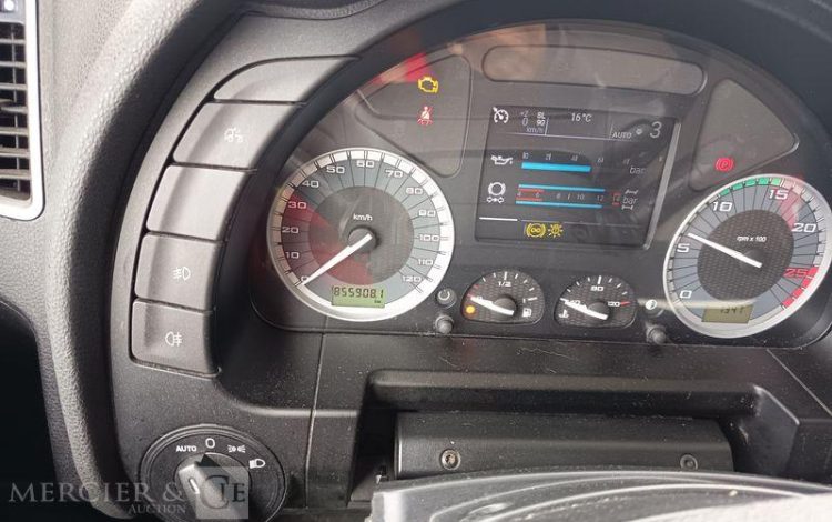 IVECO S-WAY 460 – GAZ – PTRA : 44 TONNES – 855908 KMS – ANNEE 2021 BLANC FZ-463-KL