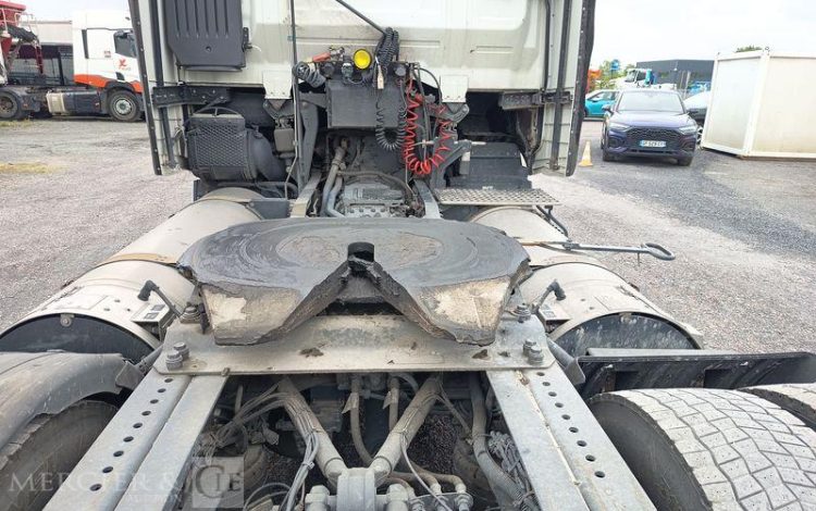 IVECO S-WAY 460 – GAZ – PTRA : 44 TONNES – 855908 KMS – ANNEE 2021 BLANC FZ-463-KL