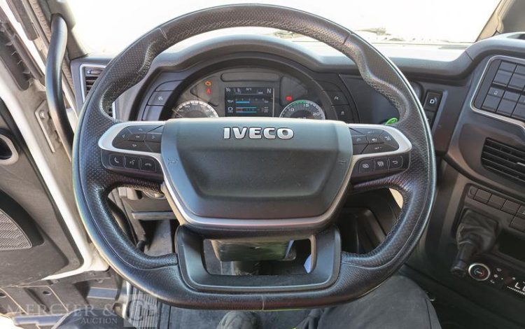 IVECO S-WAY 460 – GAZ – PTRA : 44 TONNES – 738632 KMS – ANNEE 2021 BLANC FZ-647-VL
