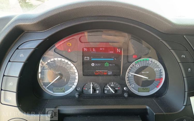 IVECO S-WAY 460 – GAZ – PTRA : 44 TONNES – 738632 KMS – ANNEE 2021 BLANC FZ-647-VL