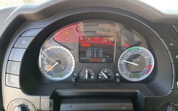 IVECO S-WAY 460 – GAZ – PTRA : 44 TONNES – 738632 KMS – ANNEE 2021 BLANC FZ-647-VL