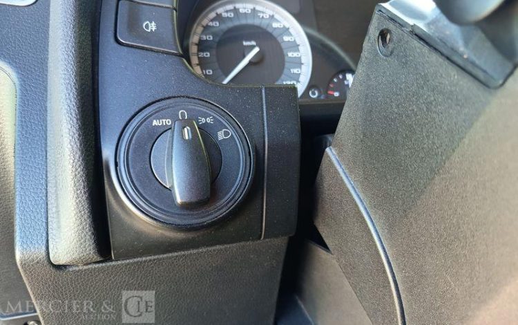 IVECO S-WAY 460 – GAZ – PTRA : 44 TONNES – 738632 KMS – ANNEE 2021 BLANC FZ-647-VL