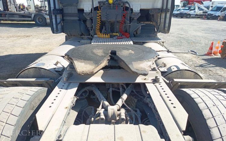 IVECO S-WAY 460 – GAZ – PTRA : 44 TONNES – 738632 KMS – ANNEE 2021 BLANC FZ-647-VL