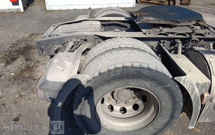 IVECO S-WAY 460 – GAZ – PTRA : 44 TONNES – 738632 KMS – ANNEE 2021 BLANC FZ-647-VL