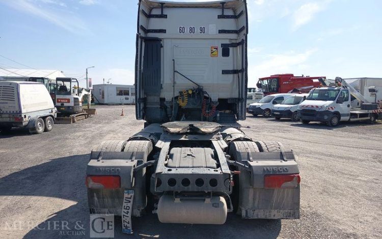 IVECO S-WAY 460 – GAZ – PTRA : 44 TONNES – 842260 KMS – ANNEE 2021 BLANC FZ-746-VL