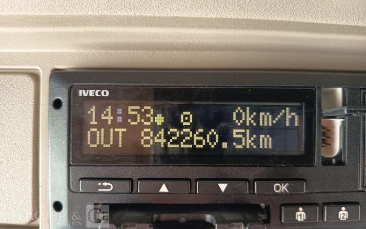 IVECO S-WAY 460 – GAZ – PTRA : 44 TONNES – 842260 KMS – ANNEE 2021 BLANC FZ-746-VL