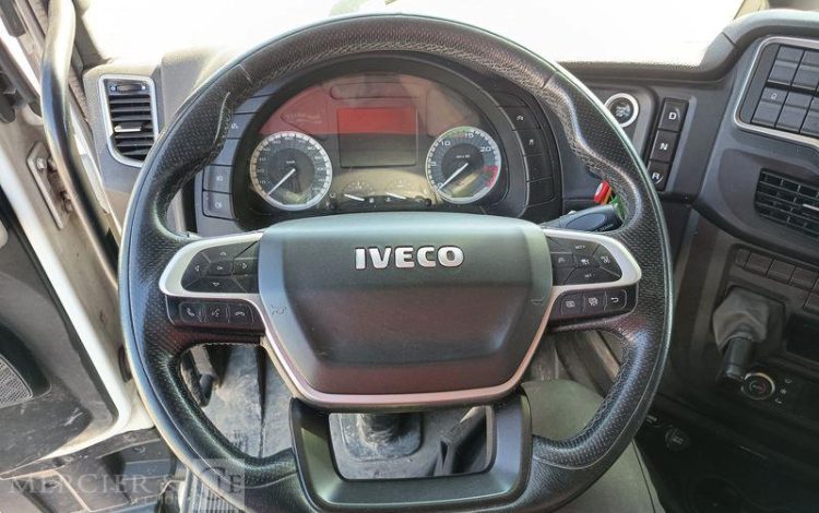 IVECO S-WAY 460 – GAZ – PTRA : 44 TONNES – 842260 KMS – ANNEE 2021 BLANC FZ-746-VL
