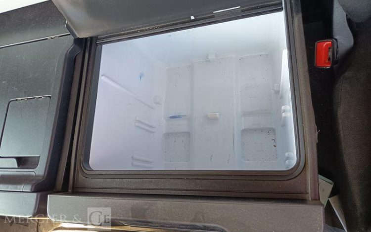 IVECO S-WAY 460 – GAZ – PTRA : 44 TONNES – 842260 KMS – ANNEE 2021 BLANC FZ-746-VL