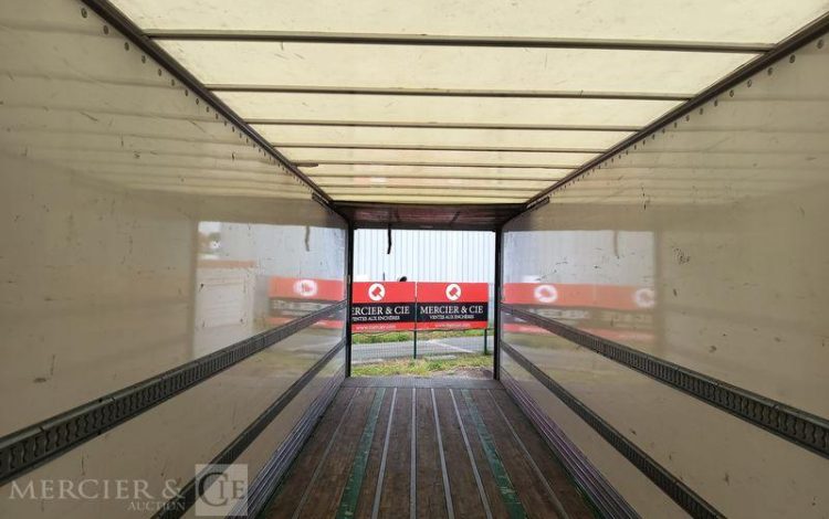 FRUEHAUF SEMI REMORQUE FOURGON – 3 ESSIEUX – PTAC : 38 TONNES – ANNEE 2021 BLANC FZ-792-KG
