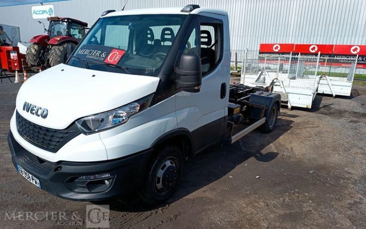 IVECO DAILY 3.0 D 160ch EQUIPE BRAS AMPLIROL + 3 BENNES BLANC GB-958-PW