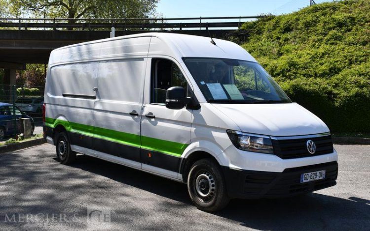 VOLKSWAGEN  BLANC GD-629-QA