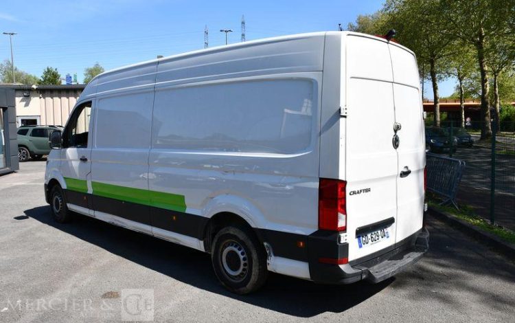 VOLKSWAGEN  BLANC GD-629-QA
