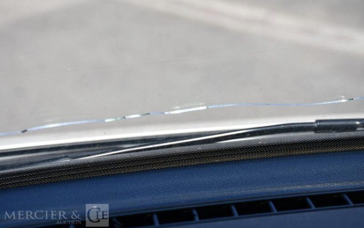 VOLKSWAGEN  BLANC GD-629-QA