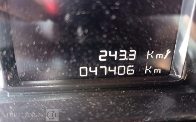 CITROEN C3 SOCIETE 1.6 BLUEHDI 100ch FEEL NAVI BLANC GE-760-XN