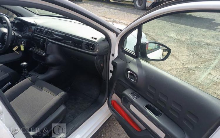 CITROEN C3 SOCIETE 1.6 BLUEHDI 100ch FEEL NAVI BLANC GE-760-XN
