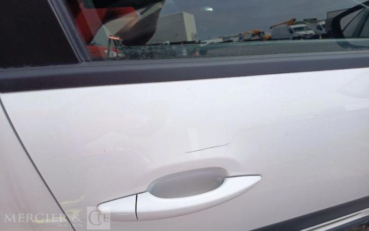 CITROEN C3 SOCIETE 1.6 BLUEHDI 100ch FEEL NAVI BLANC GE-760-XN