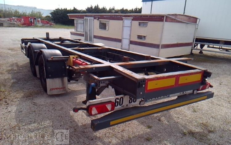 FRUEHAUF SEMI REMORQUE PORTE CONTAINER 2 ESSIEUX PTAC 19T GRIS GJ-664-XS