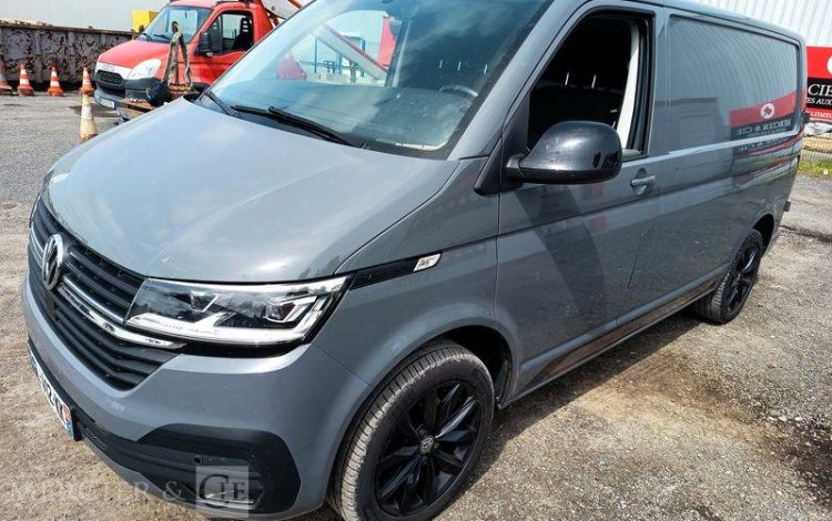VOLKSWAGEN TRANSPORTER T6 2.0 TDI 150ch 2T8 L1H1 EDITION DSG GRIS GL-412-KK