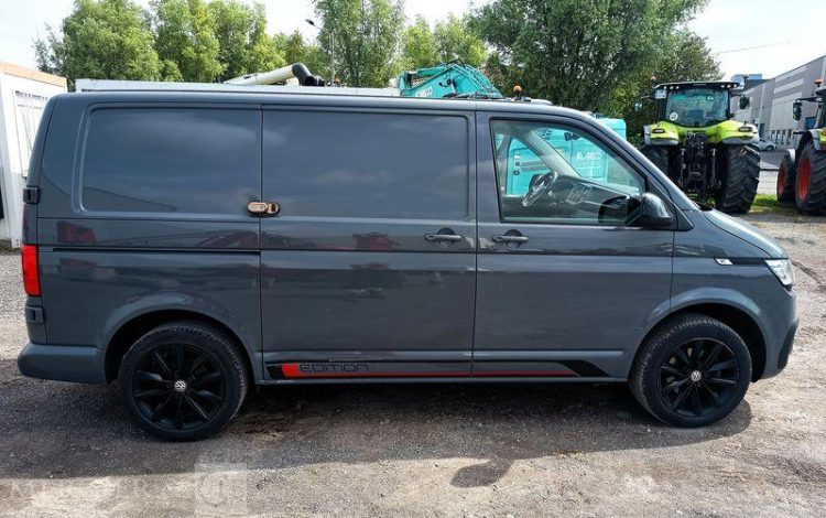 VOLKSWAGEN TRANSPORTER T6 2.0 TDI 150ch 2T8 L1H1 EDITION DSG GRIS GL-412-KK
