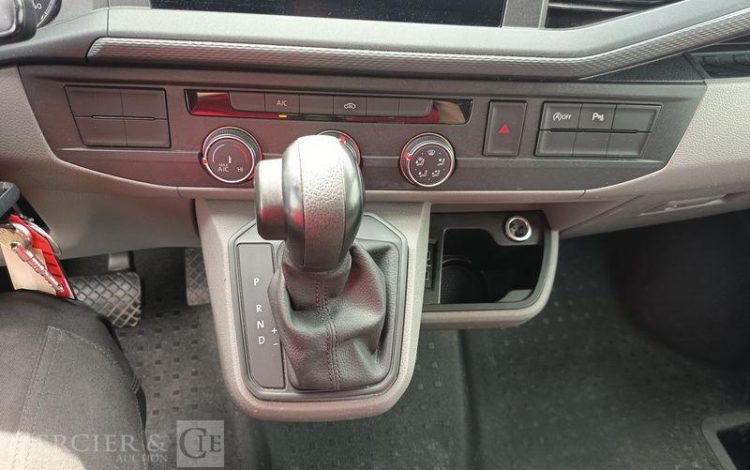 VOLKSWAGEN TRANSPORTER T6 2.0 TDI 150ch 2T8 L1H1 EDITION DSG GRIS GL-412-KK