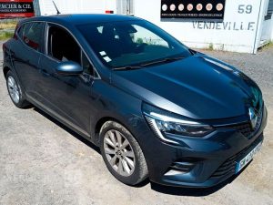 RENAULT CLIO V 5 Portes 1.0 TCe 12V S&S 90 cv – ESSENCE – 52595 KMS – ANNEE GRIS GN-410-ER