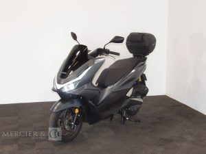 HONDA 2 ROUES 125 PCX DX GRIS HC-841-KM