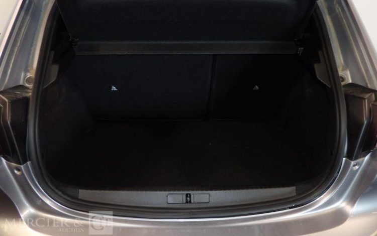 PEUGEOT 208 ALLURE HYBRID 100CH e-DCS GRIS HD-965-HA