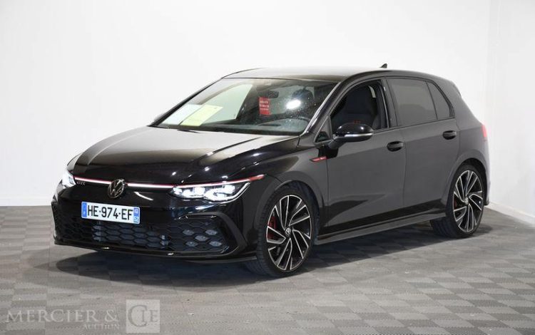 VOLKSWAGEN  NOIR HE-974-EF