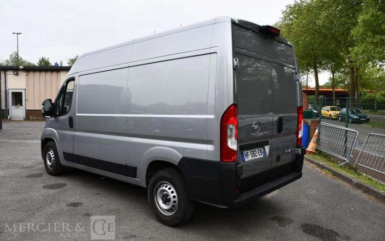 OPEL  GRIS HF-582-EB
