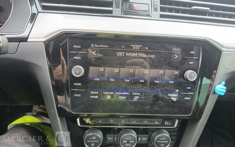 VOLKSWAGEN PASSAT – POUR PIECES SANS CARTE GRISE GRIS TXAM085