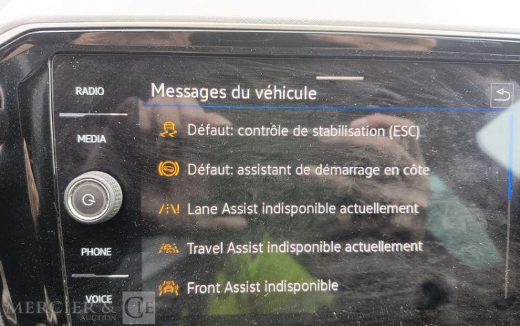 VOLKSWAGEN PASSAT – POUR PIECES SANS CARTE GRISE GRIS TXAM085