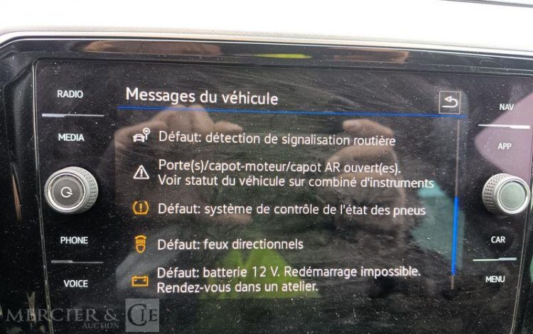 VOLKSWAGEN PASSAT – POUR PIECES SANS CARTE GRISE GRIS TXAM085