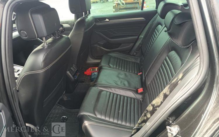 VOLKSWAGEN PASSAT – POUR PIECES SANS CARTE GRISE GRIS TXAM085