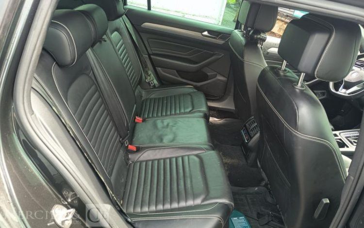 VOLKSWAGEN PASSAT – POUR PIECES SANS CARTE GRISE GRIS TXAM085