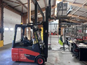 FENWICK CHARIOT ELEVATEUR ELECTRIQUE E16 – CAP 1T6 – AN 2015 -5833 HEURES ROUGE 8.188