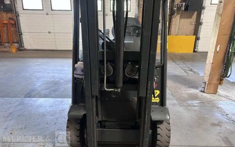 FENWICK CHARIOT ELEVATEUR ELECTRIQUE E16 – CAP 1T6 – AN 2015 -5833 HEURES ROUGE 8.188