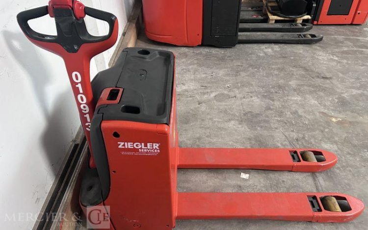 FENWICK TRANSPALETTE ELECTRIQUE T16 – AN 2017 – 3012 HEURES ROUGE 10.913