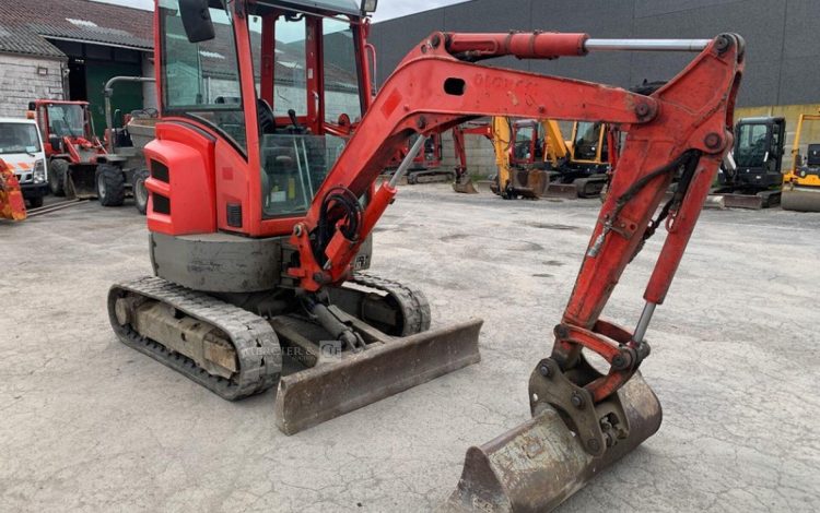 VOLVO ECR25  170130