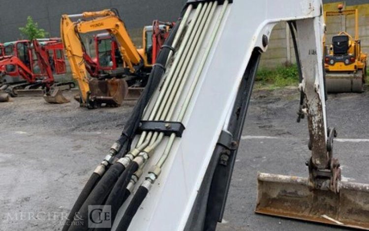 BOBCAT E35  H350G018
