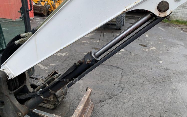 BOBCAT E35  H350G018