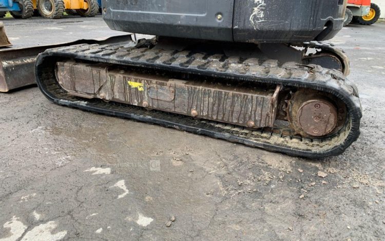 BOBCAT E35  H350G018