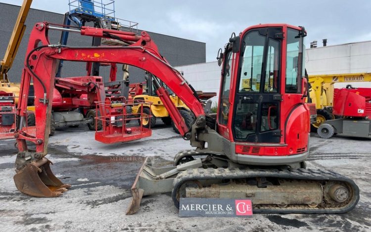 YANMAR VIO50  150614