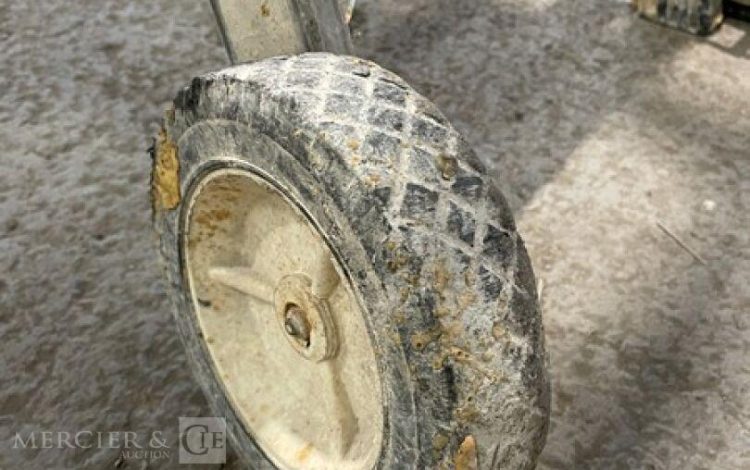 DUARIB XT7  32MAM62026