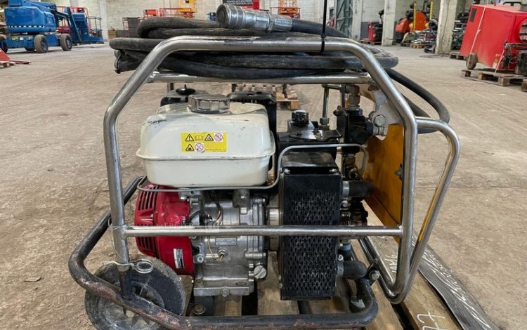 JCB BEAVER  77MAM62026