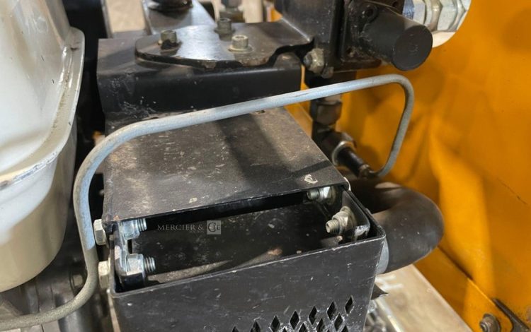 JCB BEAVER  77MAM62026