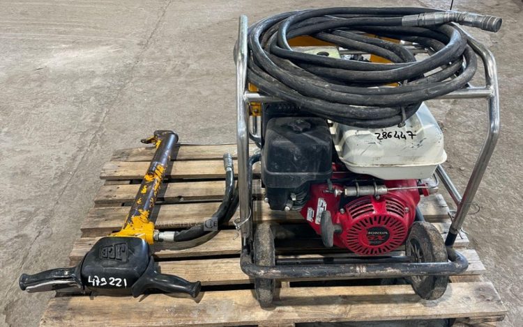 JCB BEAVER  77MAM62026