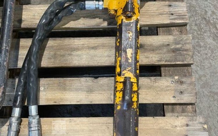 JCB BEAVER  77MAM62026