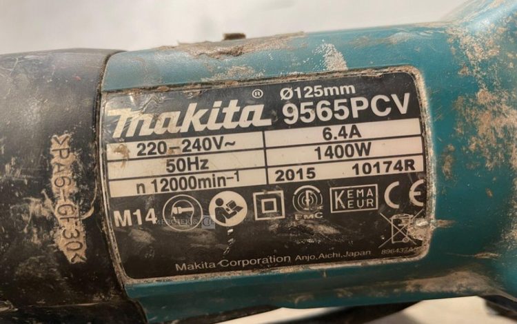 MAKITA 9565PCV  MEU010671