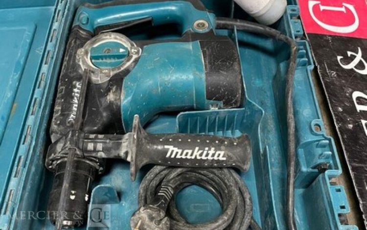 MAKITA HR2811FT  PER010502
