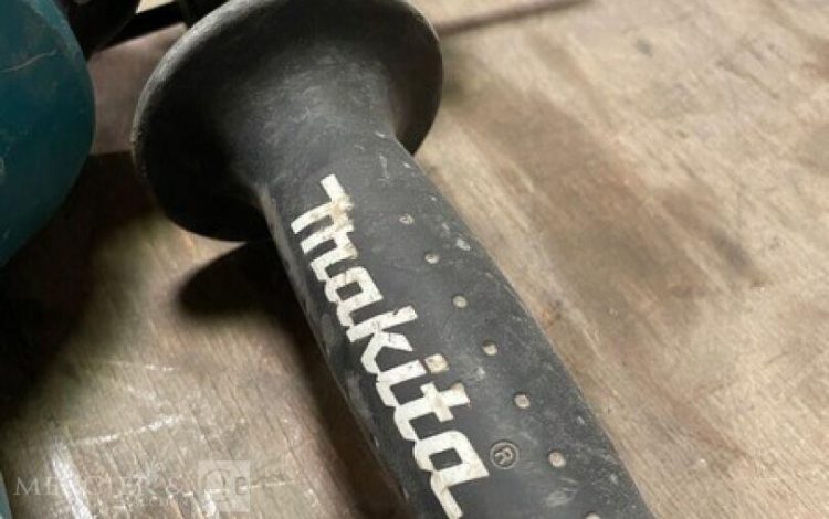 MAKITA HR2811FT  PER010502